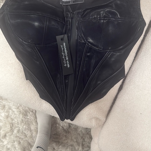 Maniere De Voir Black Vegan Faux Leather - Picture 2 of 2